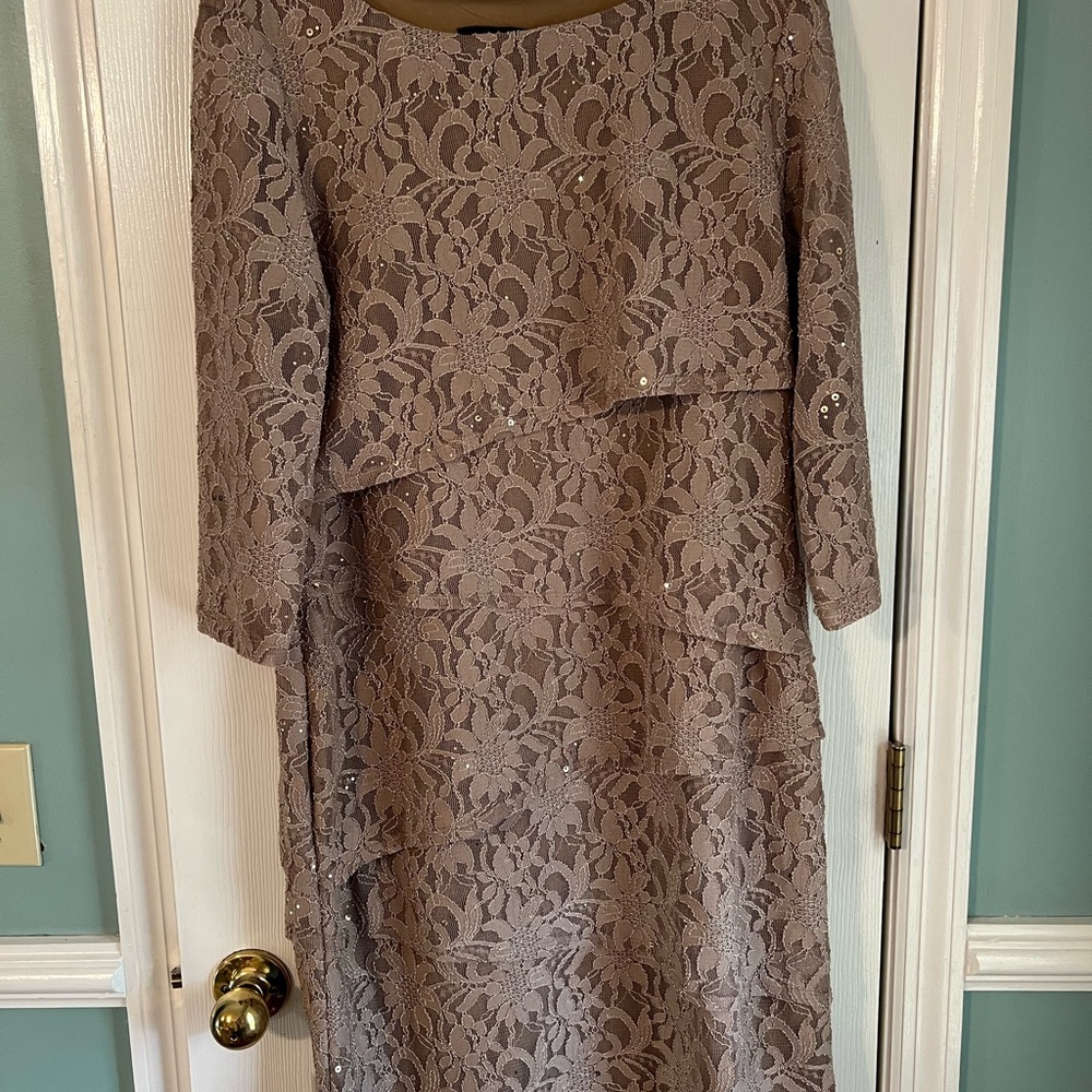 Ronni Nicole Taupe Lace Long Sleeve Dress